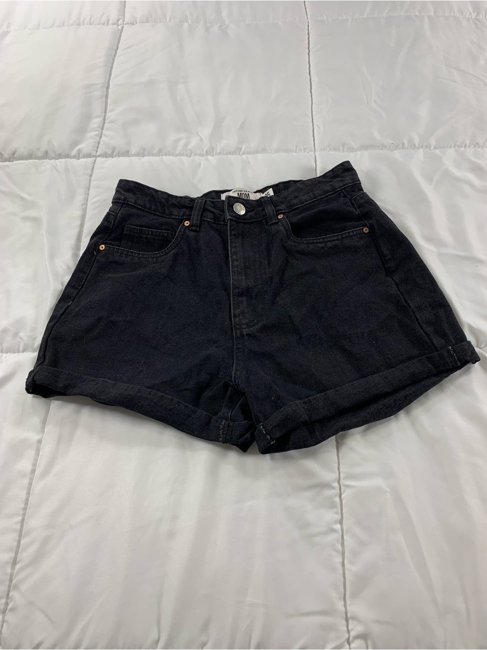 Pre loved refuge DENIM MOM jean shorts size 5